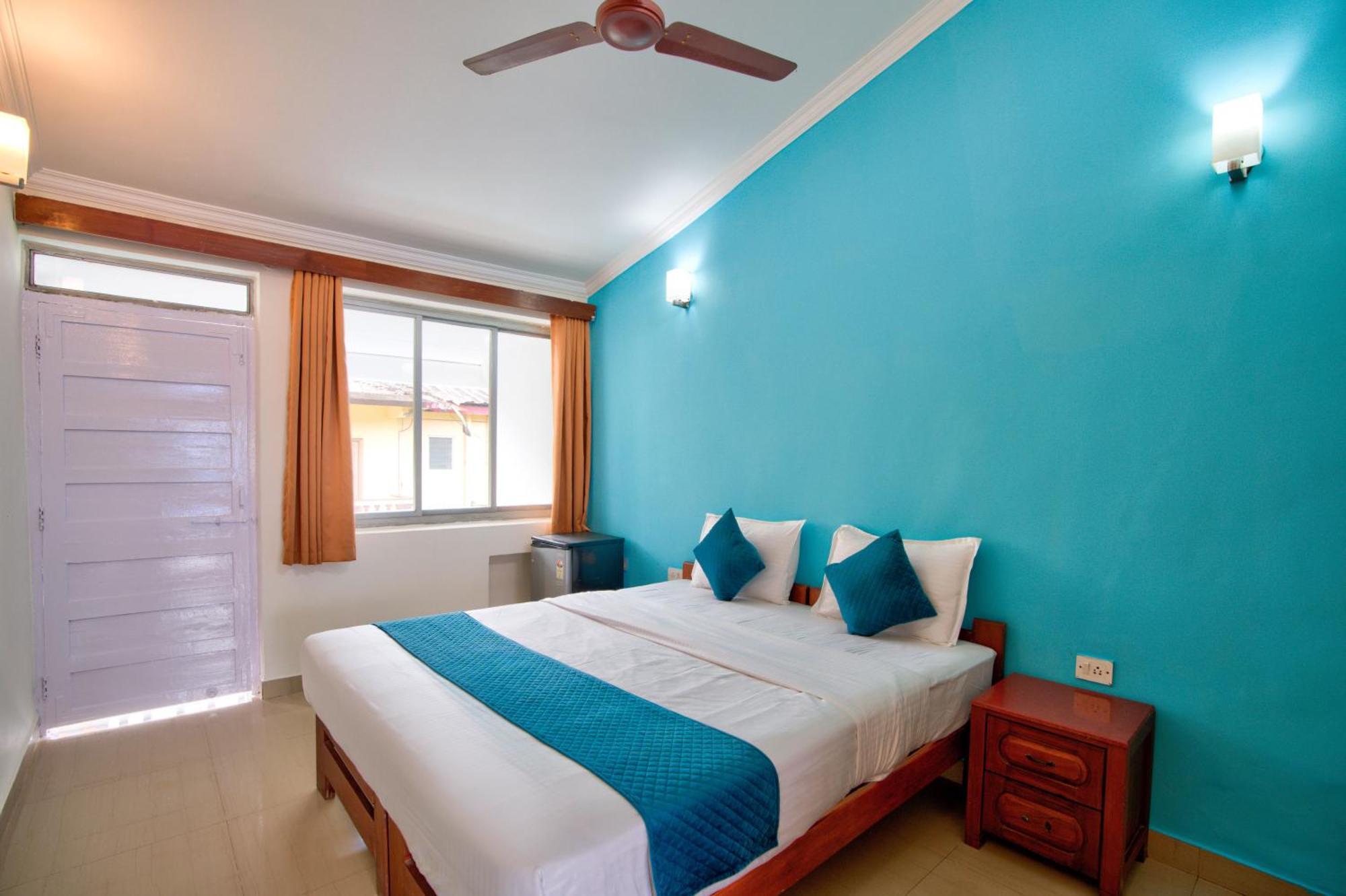 Candolim Beach Vaddo 15 Calangute Bagian luar foto