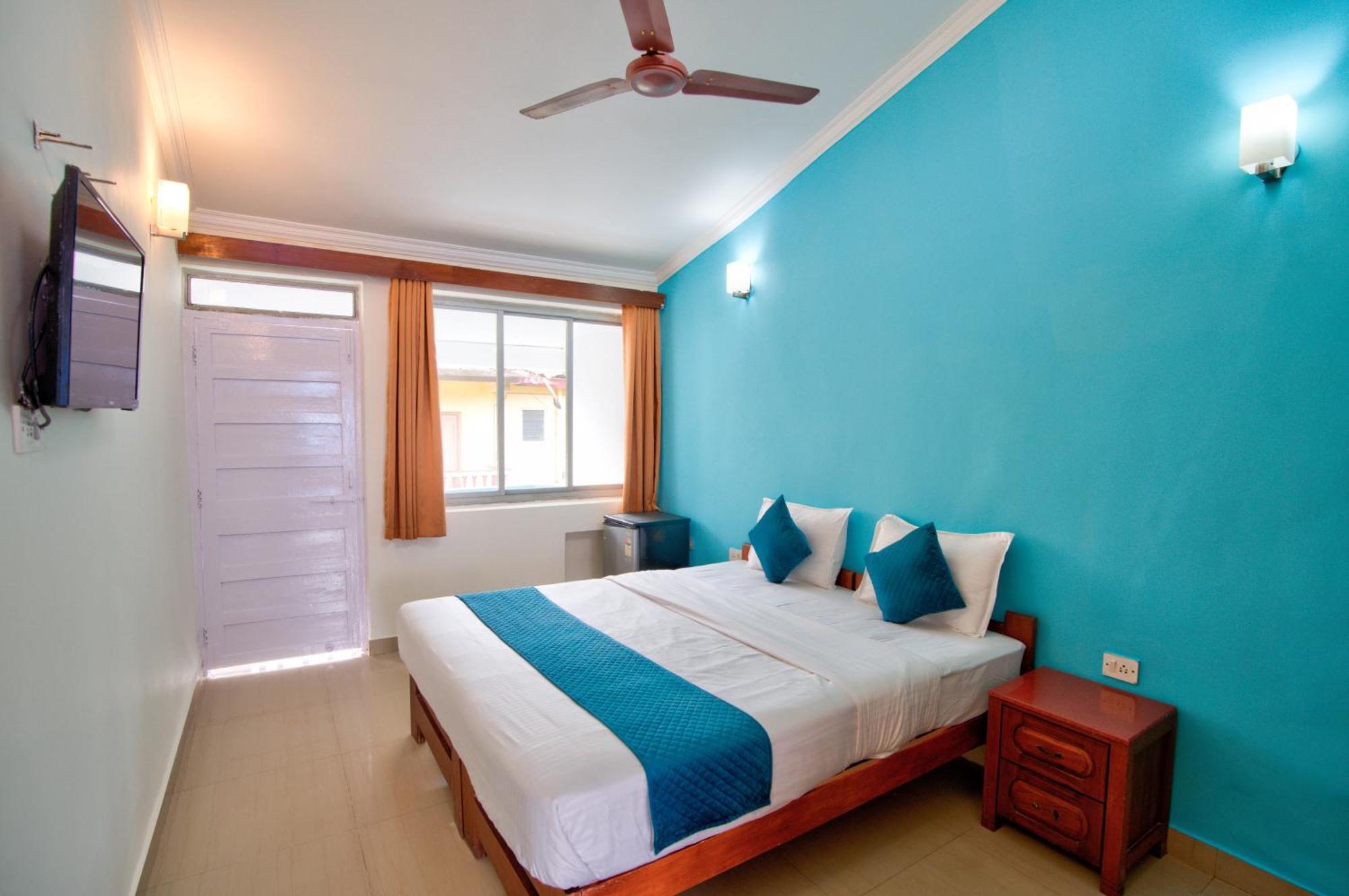 Candolim Beach Vaddo 15 Calangute Bagian luar foto